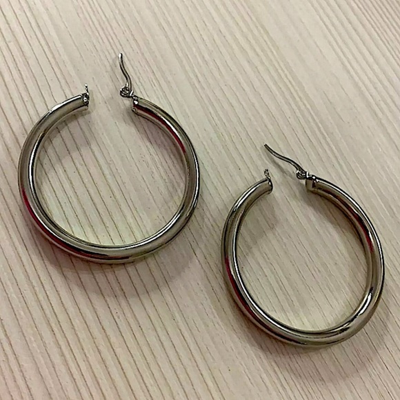 STAINLESS STEEL HOOP EARRINGS - Picture 5 of 7